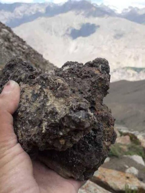 AL Hakeem Shilajit